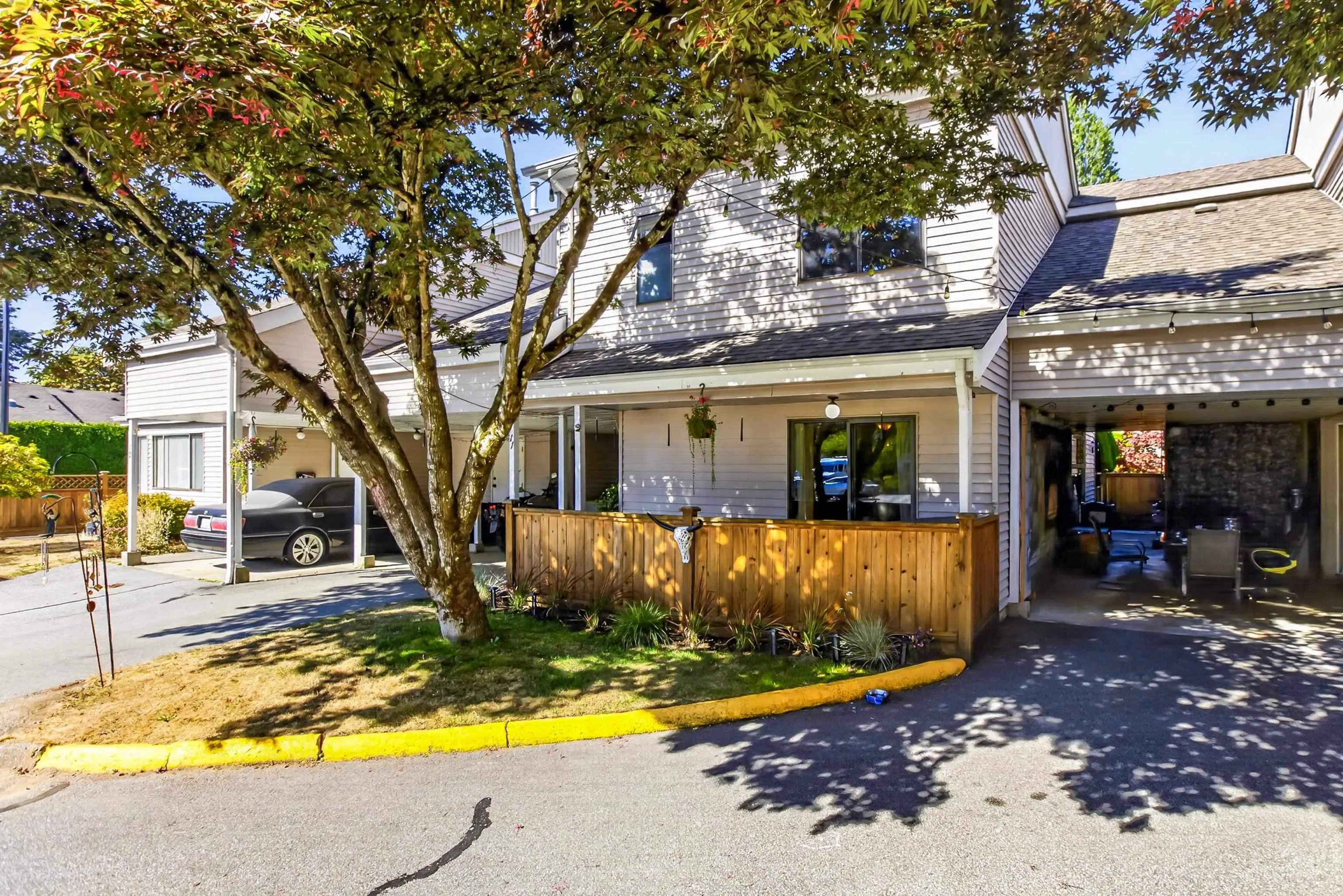 21707 Dewdney Trunk Road #11