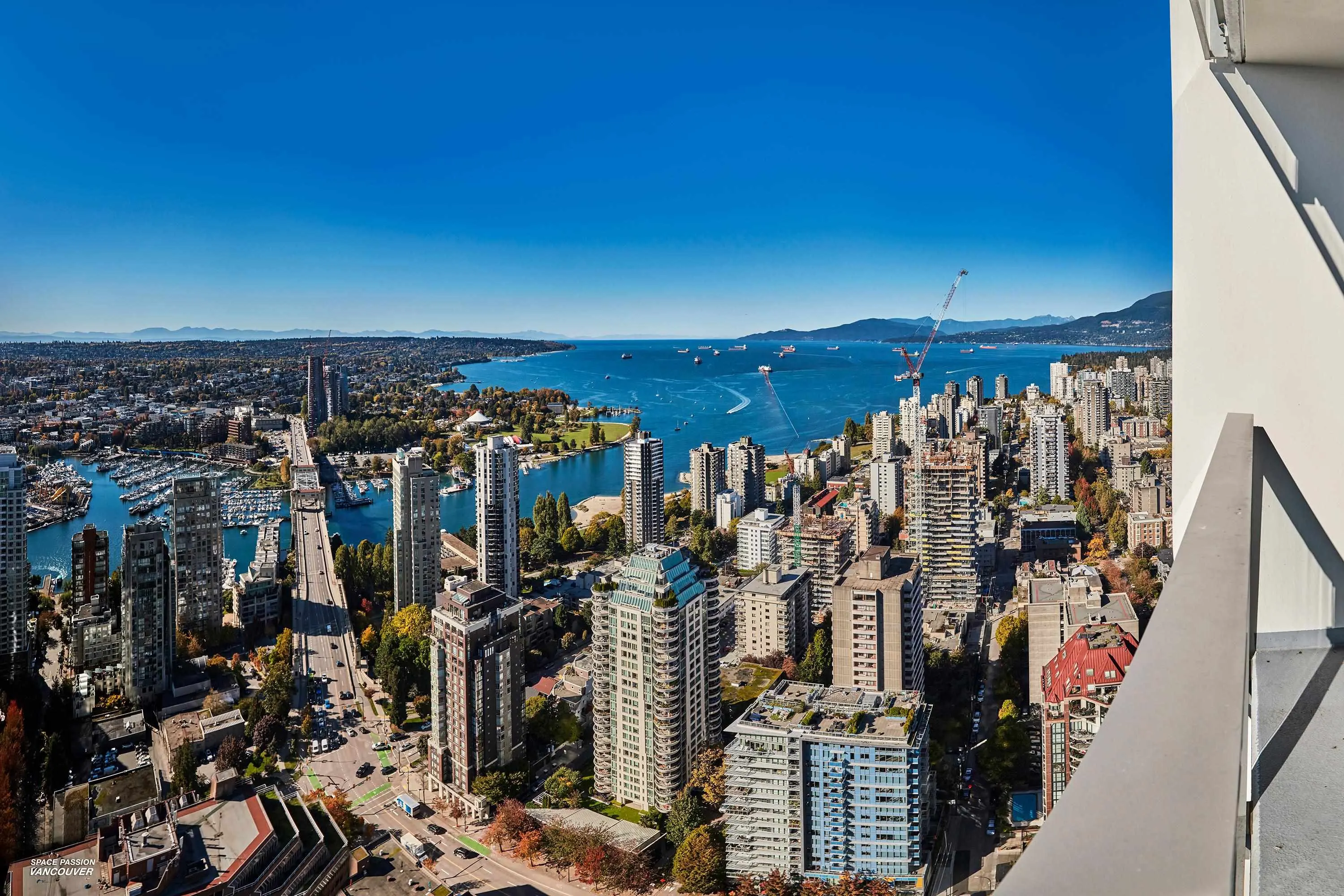 1289 Hornby Street #4806