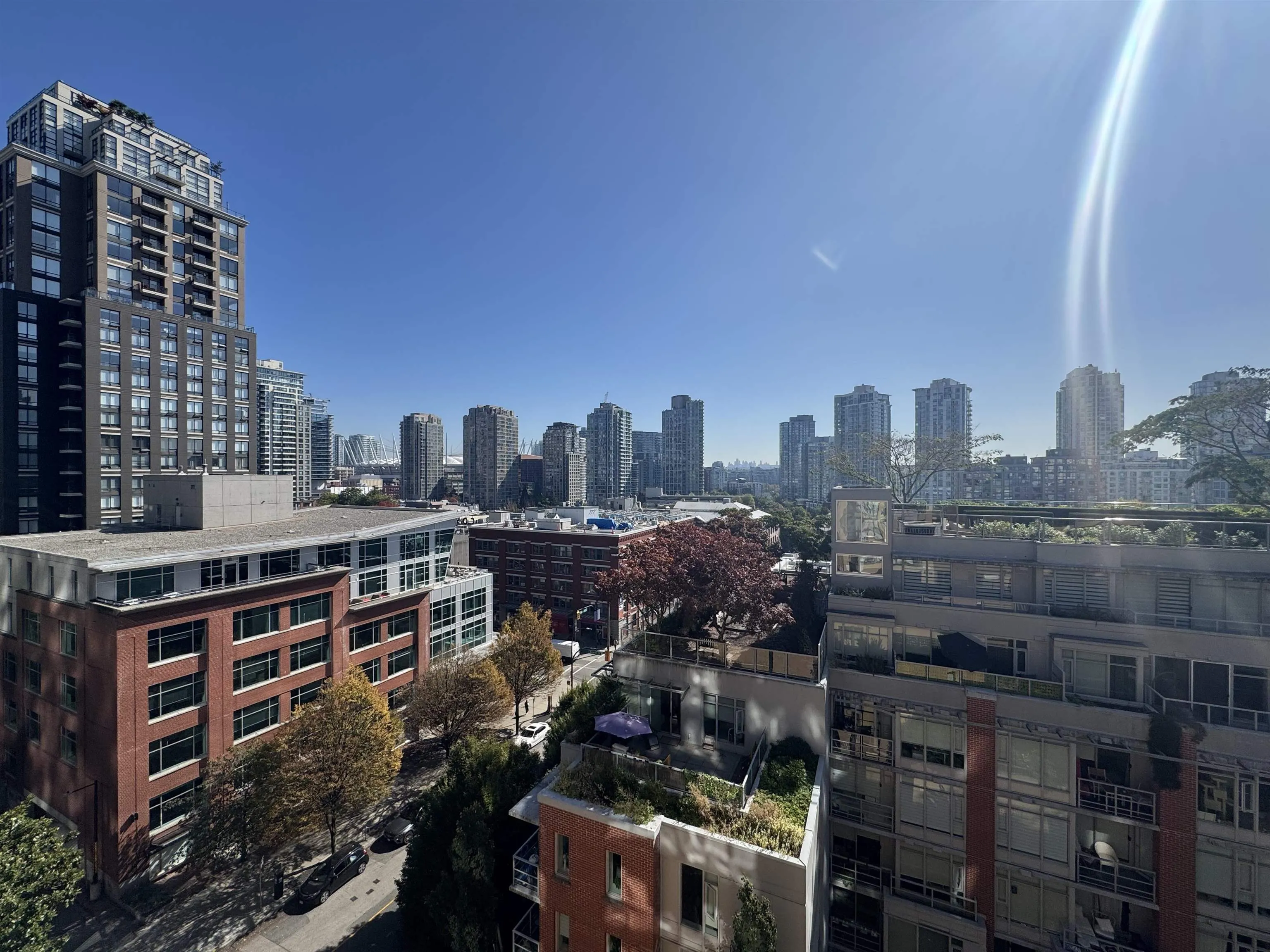 488 Helmcken Street #903