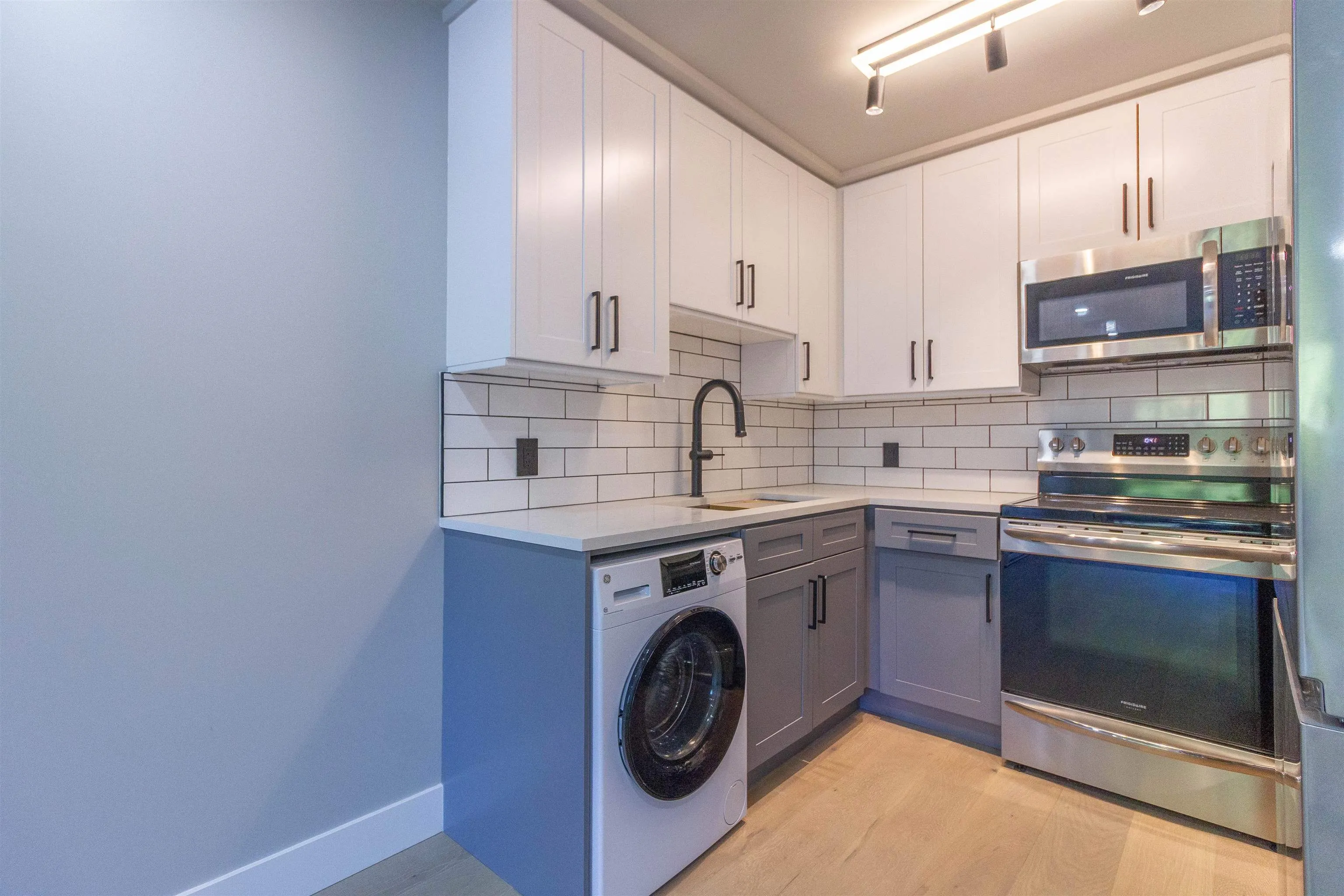 1948 Coquitlam Avenue #201