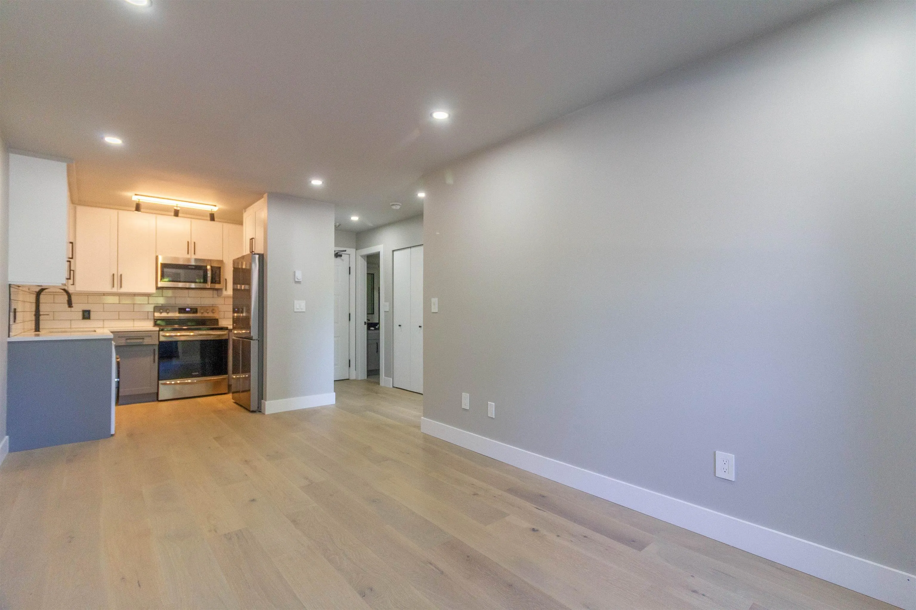1948 Coquitlam Avenue #201
