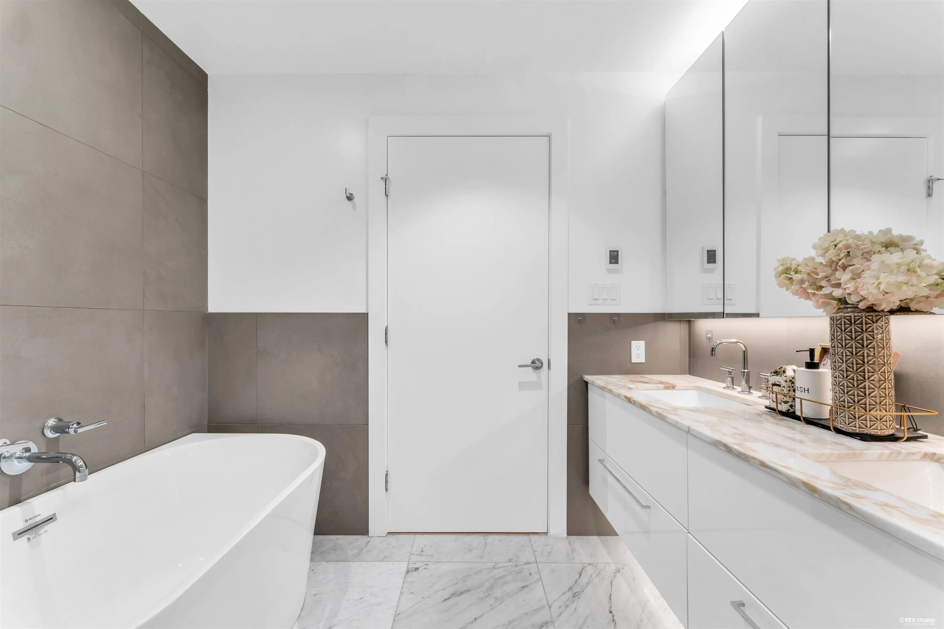 1500 Martin Street #1106