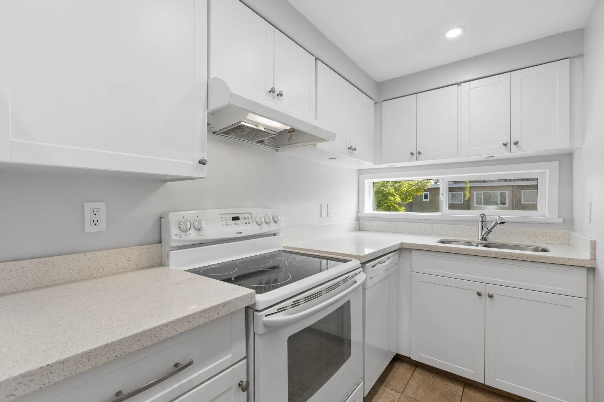 2120 W 2nd Avenue #206