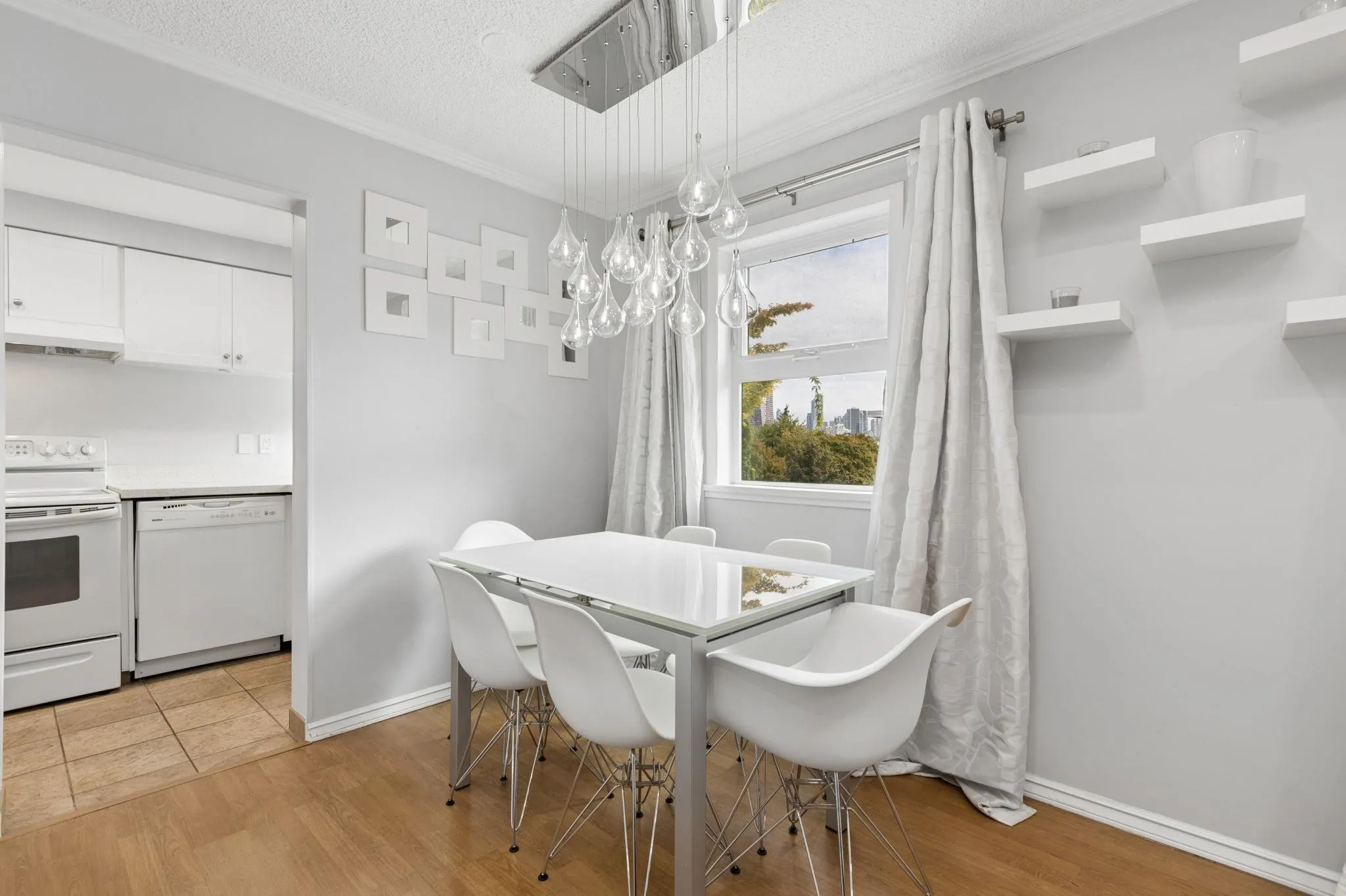2120 W 2nd Avenue #206
