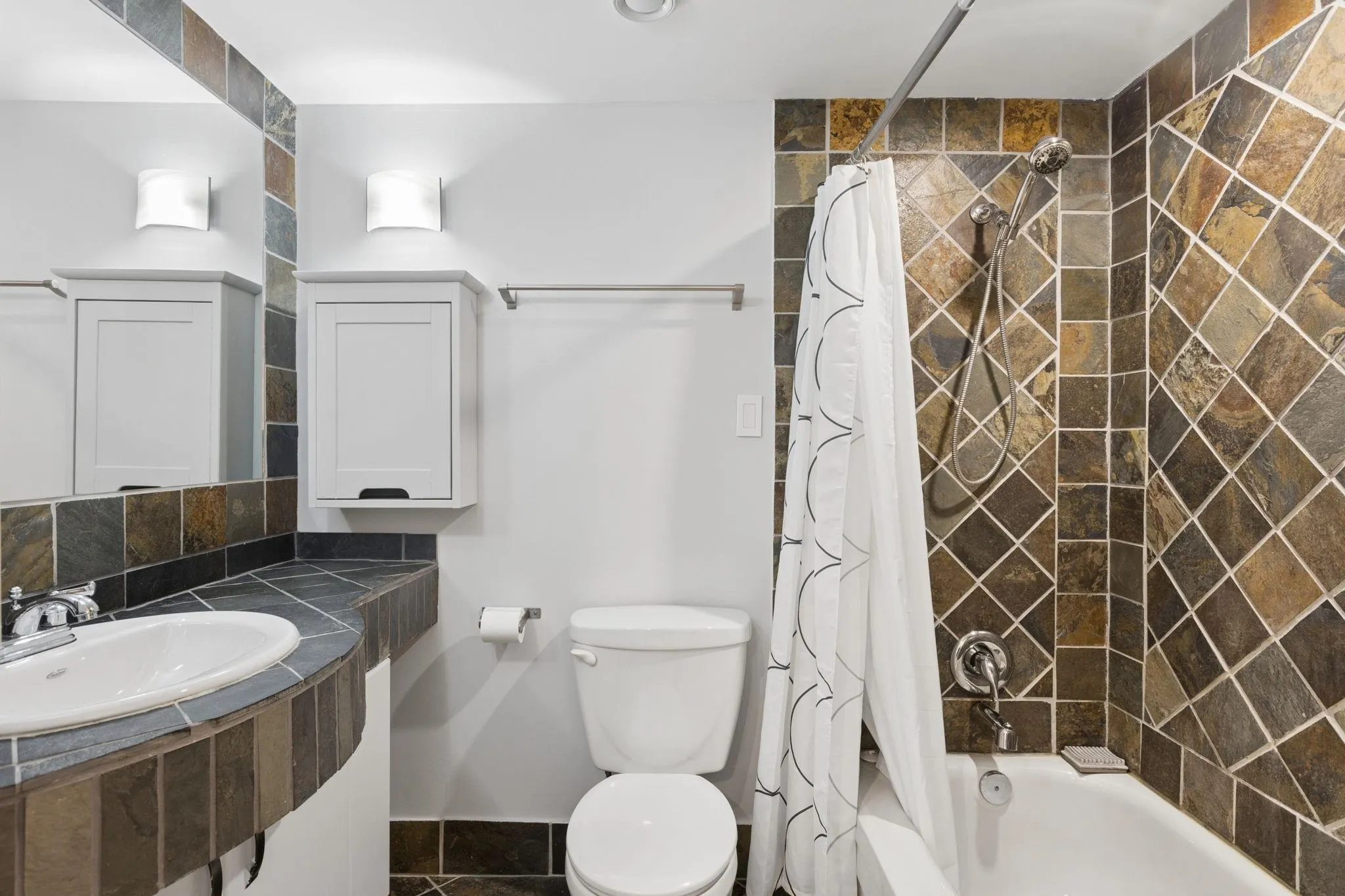 2120 W 2nd Avenue #206