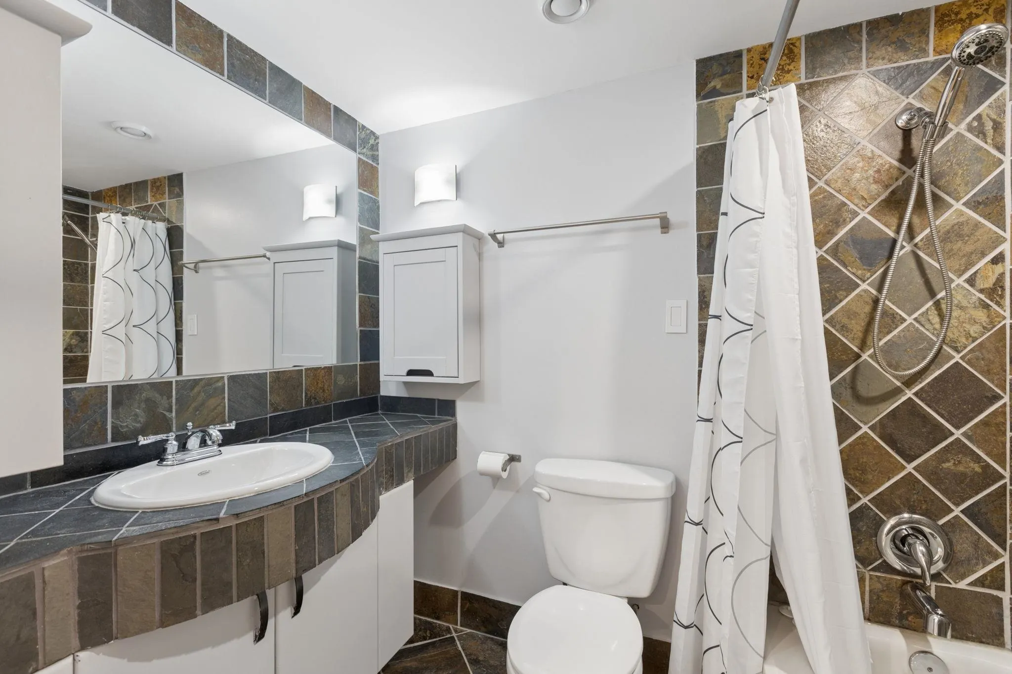 2120 W 2nd Avenue #206