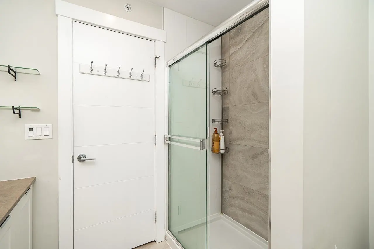 20852 77a Avenue #78