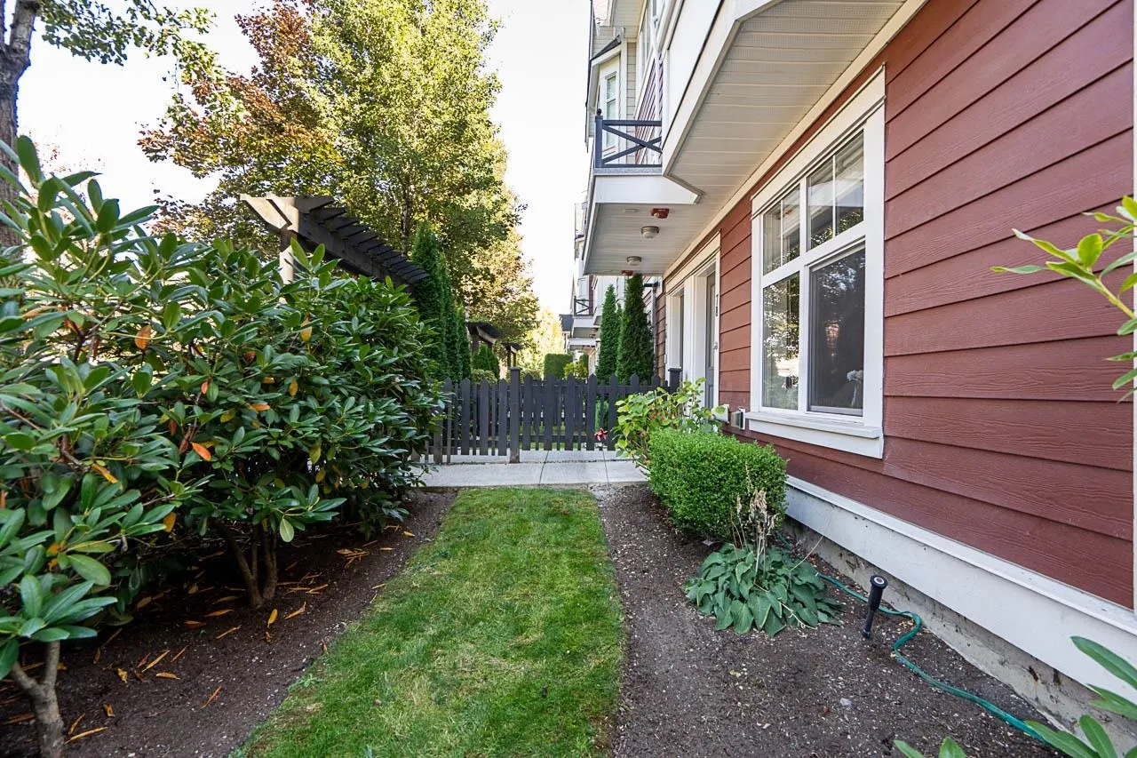 20852 77a Avenue #78