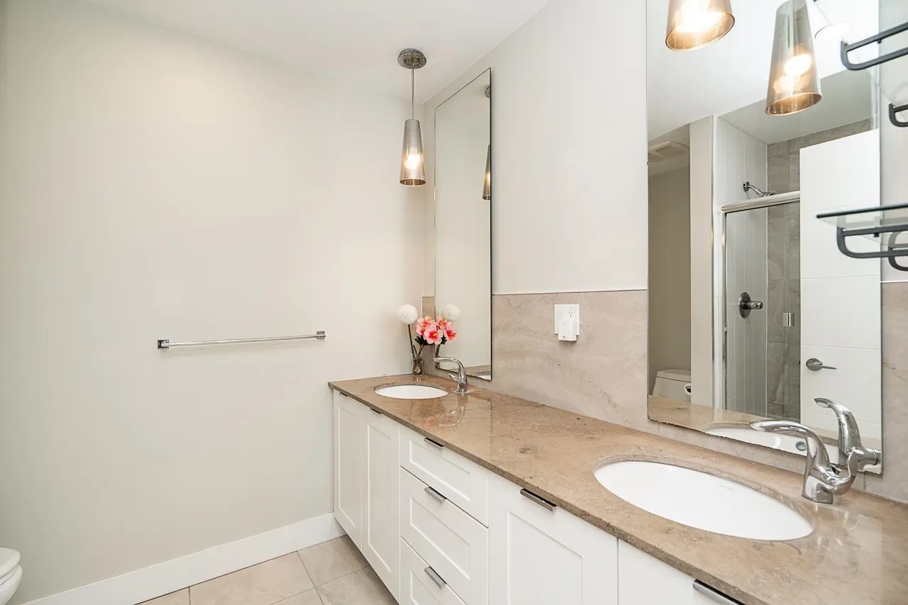 20852 77a Avenue #78