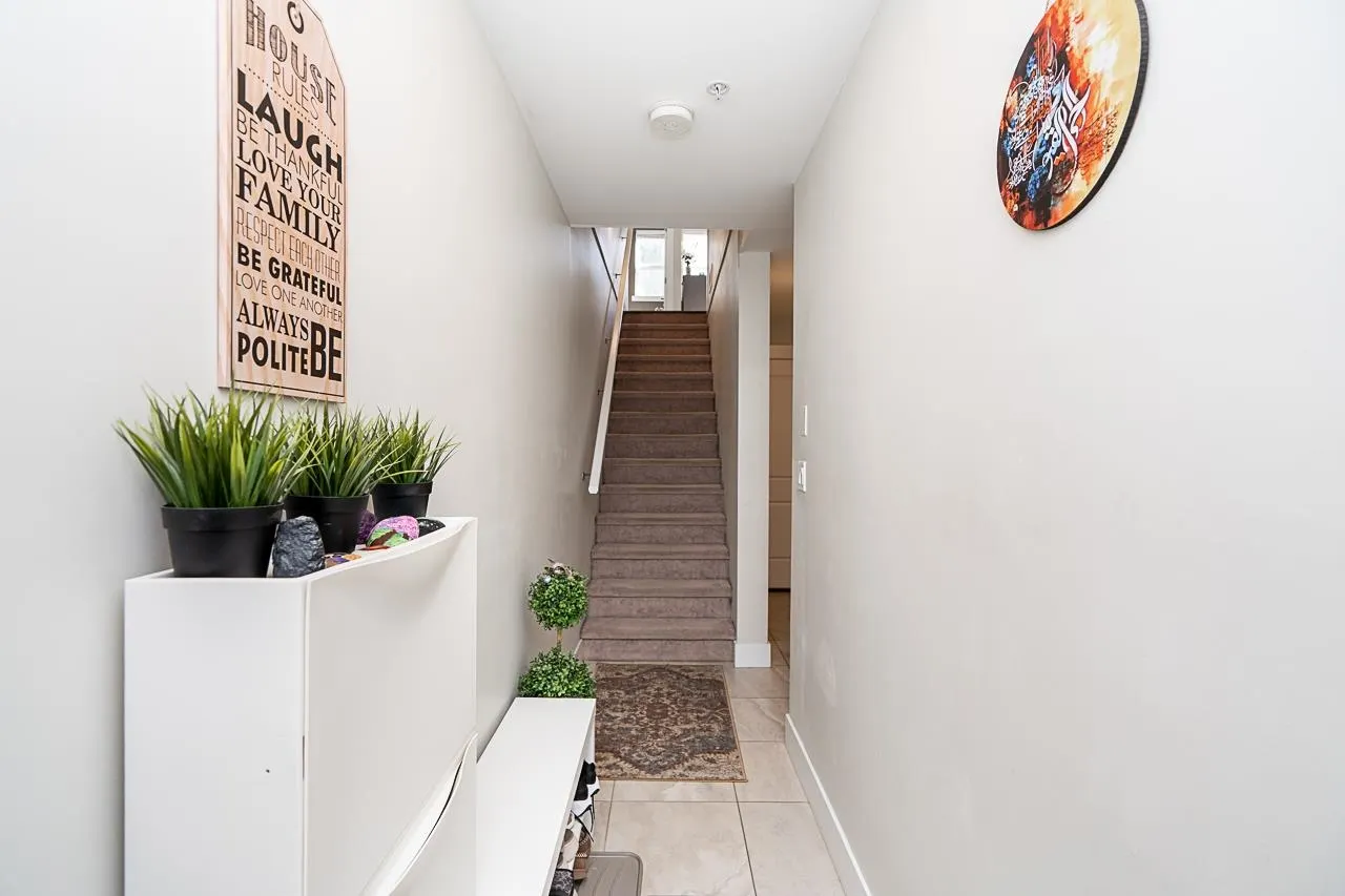 20852 77a Avenue #78