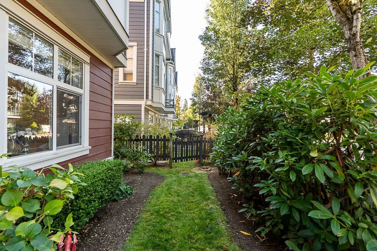 20852 77a Avenue #78