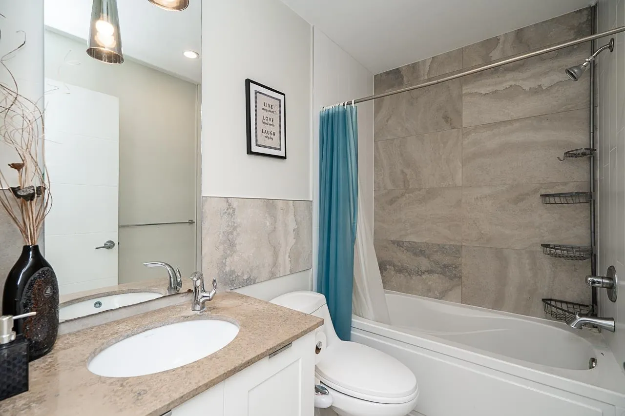 20852 77a Avenue #78