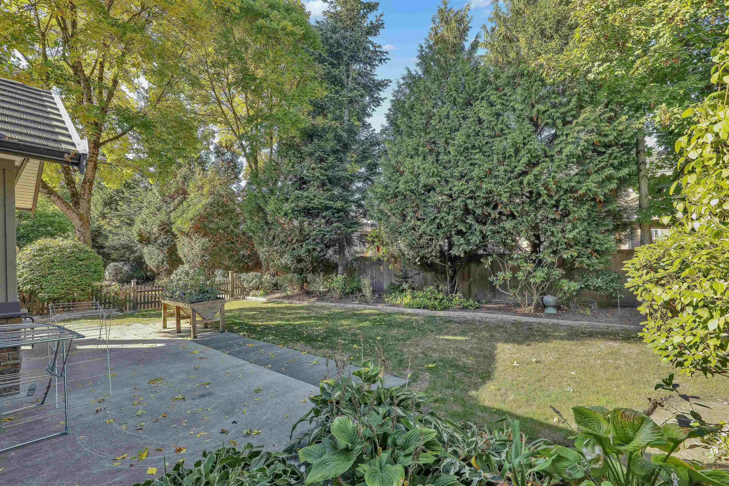 5688 152 Street #25