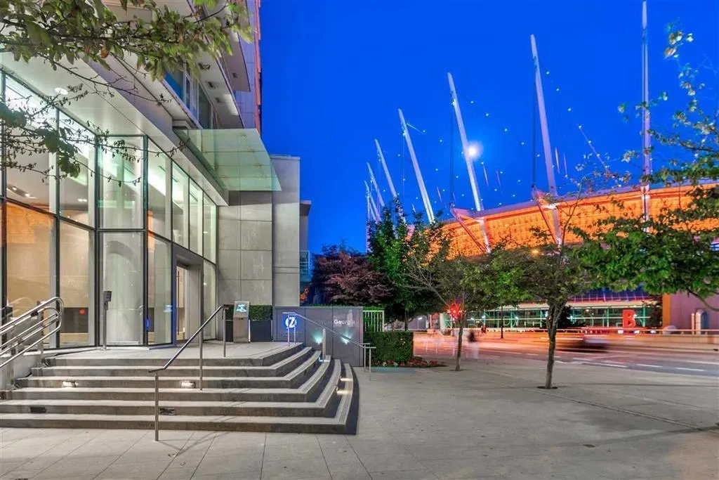161 W Georgia Street #1606