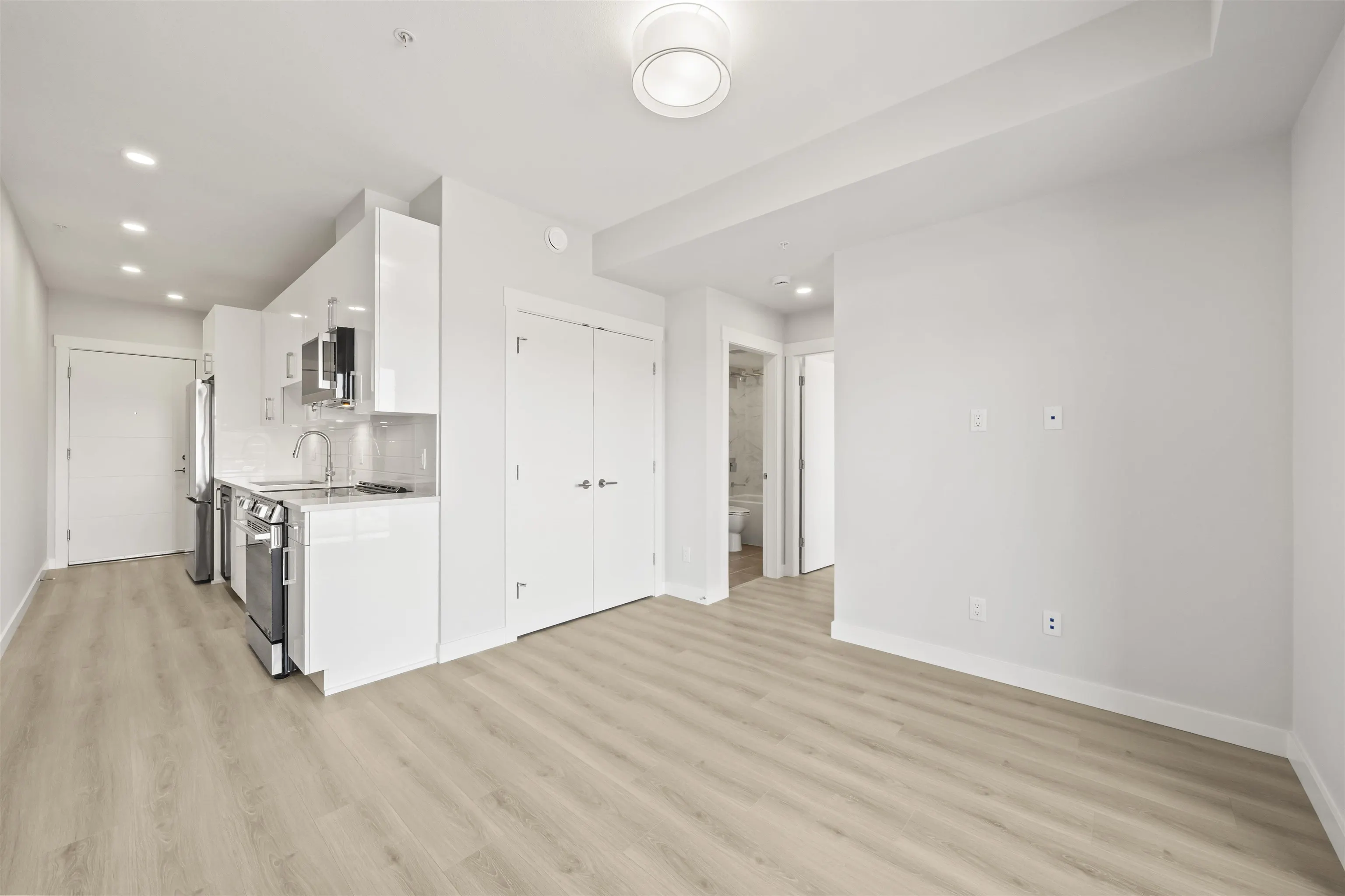 8423 Cedar Street #501