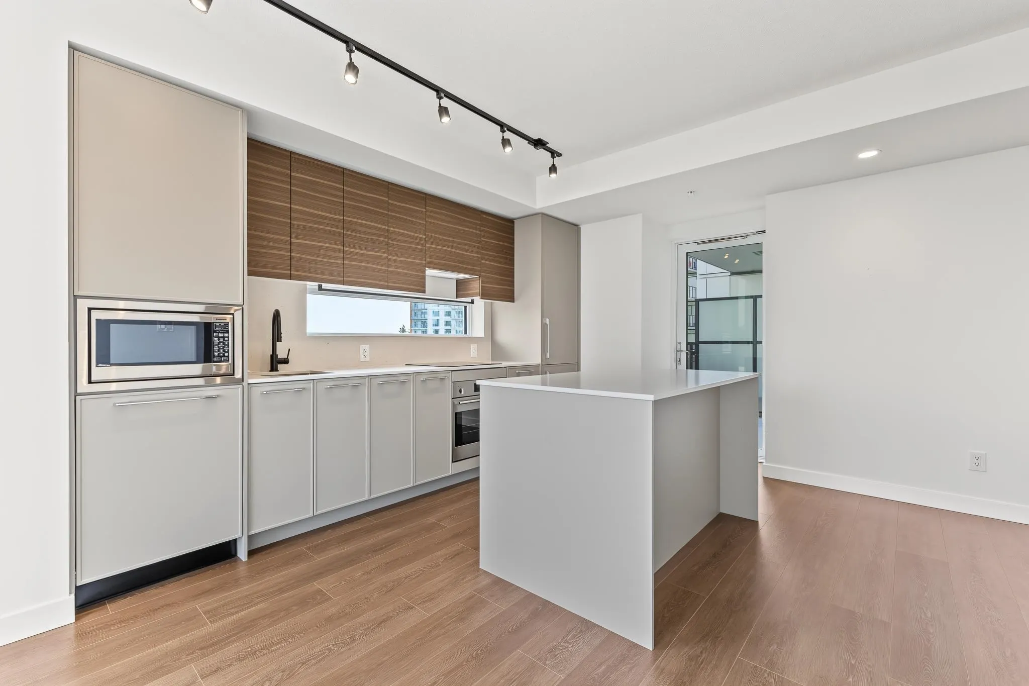 13725 George Junction #809