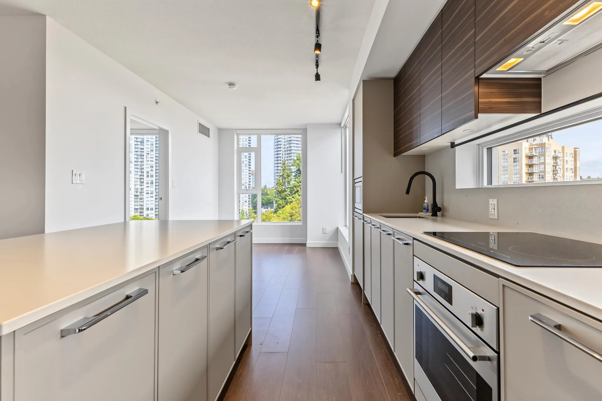 13725 George Junction #809