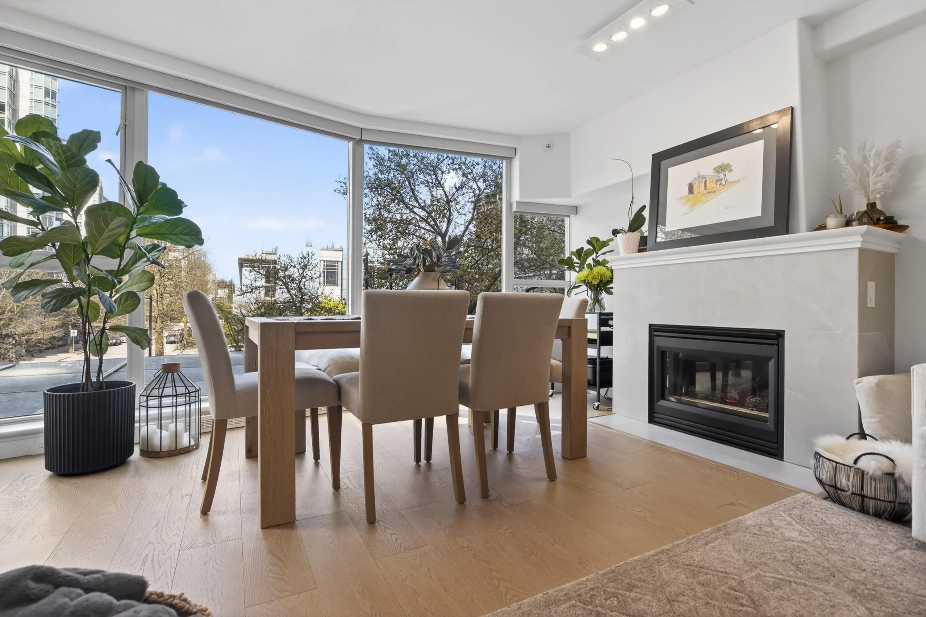 560 Cardero Street #305