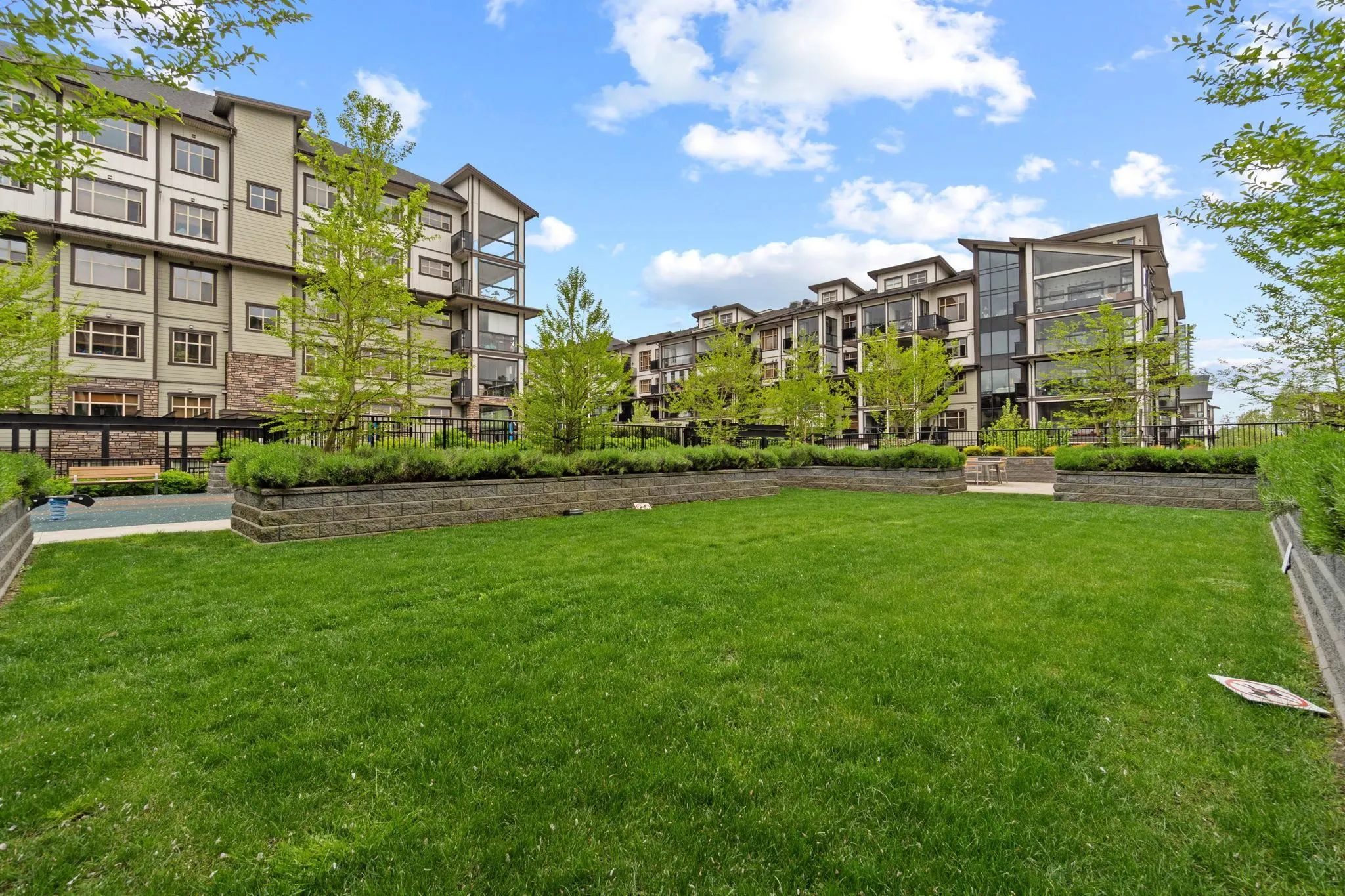 20376 86 Avenue #208