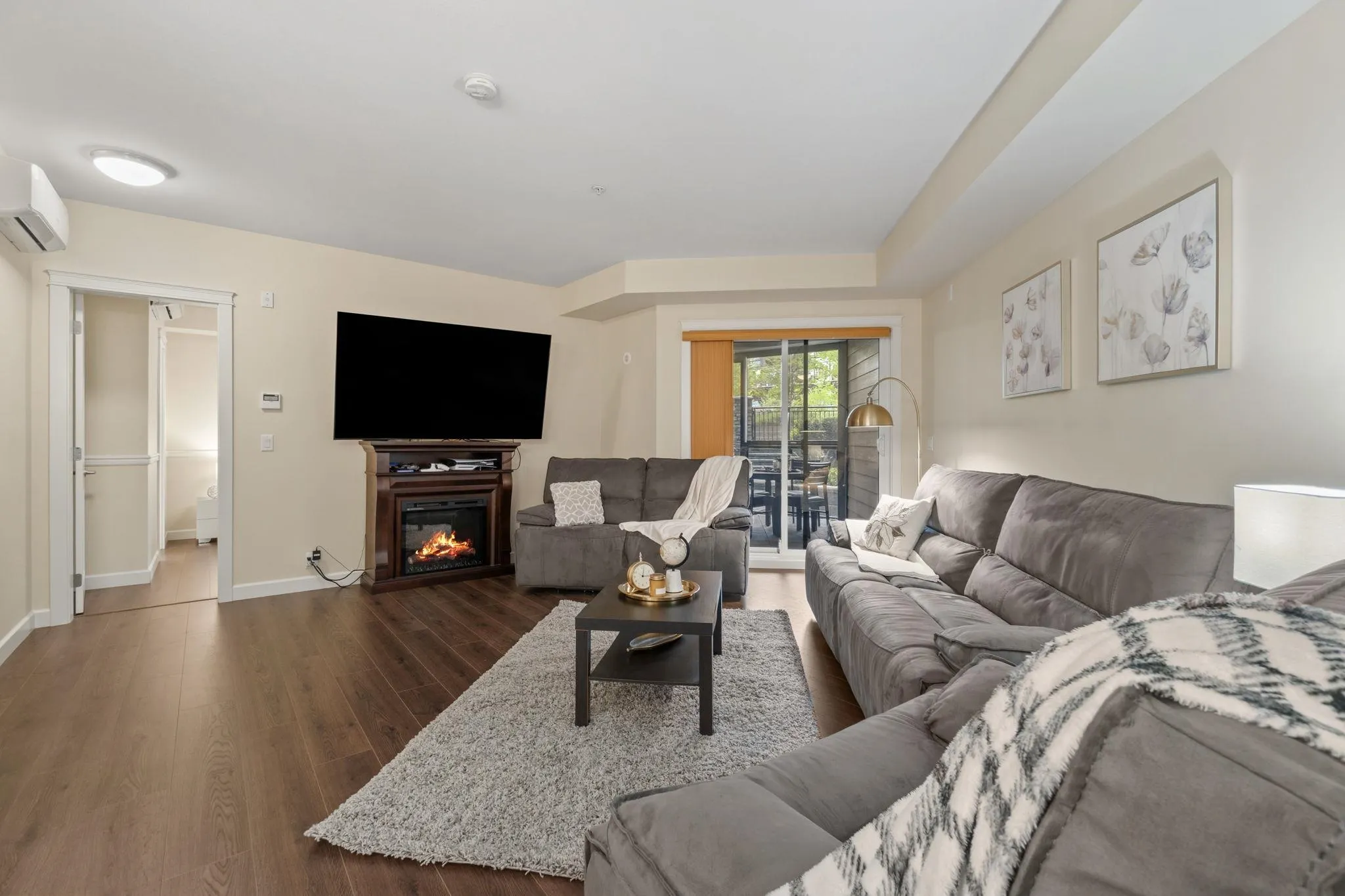 20376 86 Avenue #208