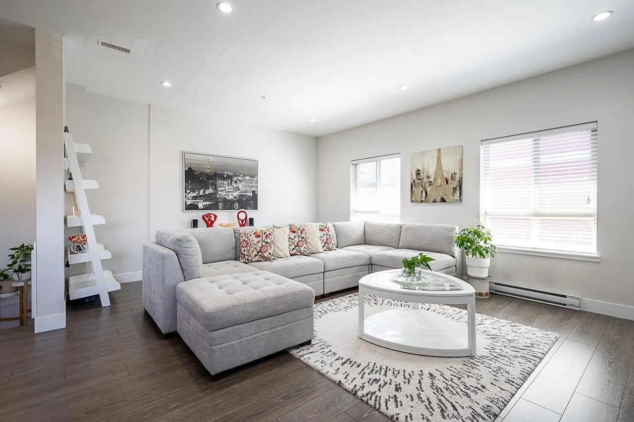 843 Ewen Avenue #32