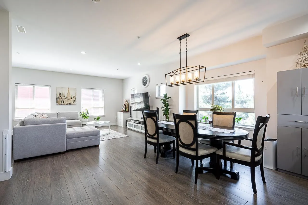 843 Ewen Avenue #32
