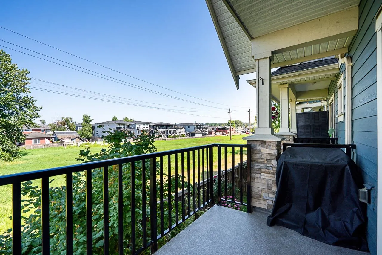 843 Ewen Avenue #32