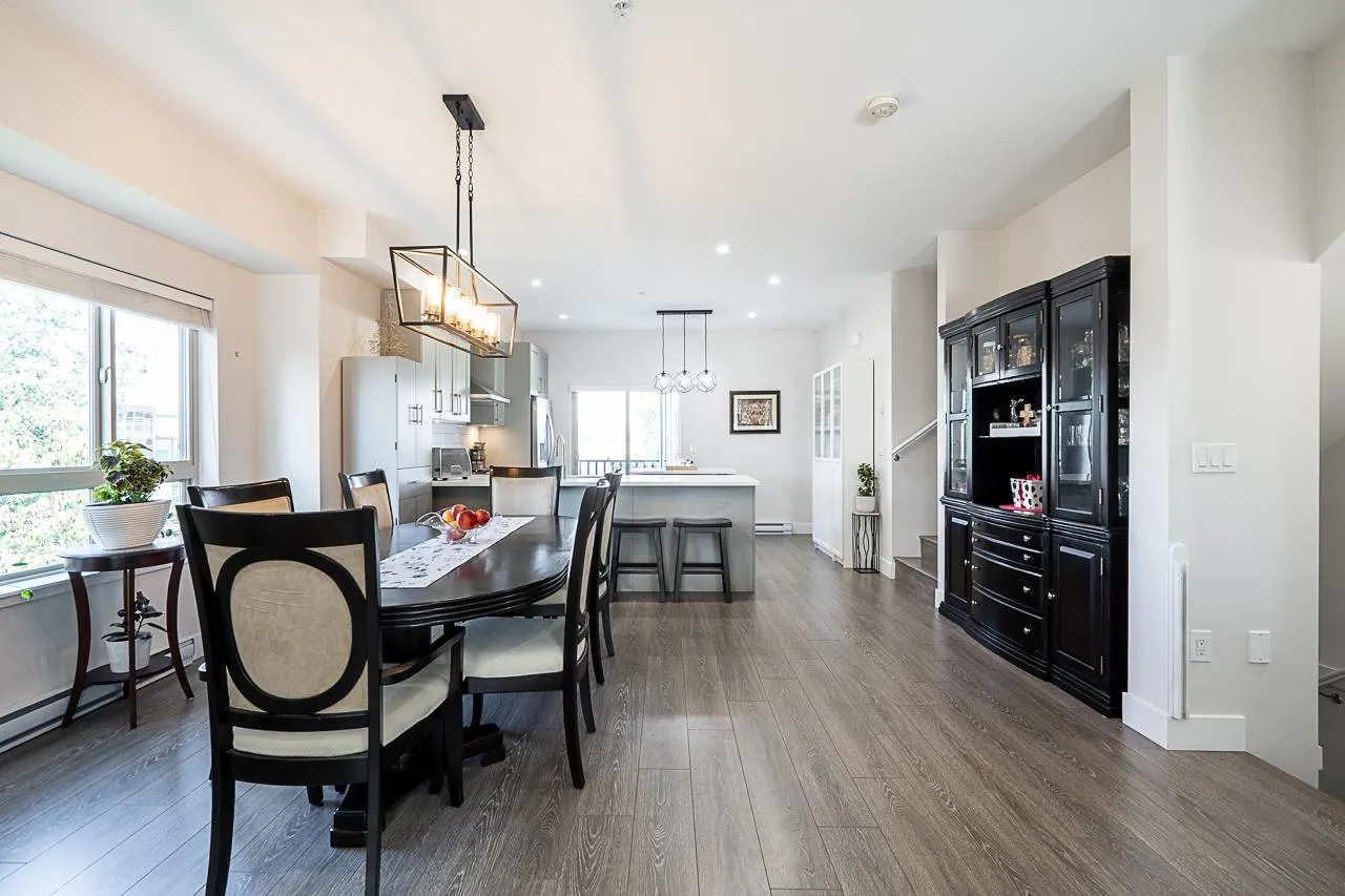 843 Ewen Avenue #32