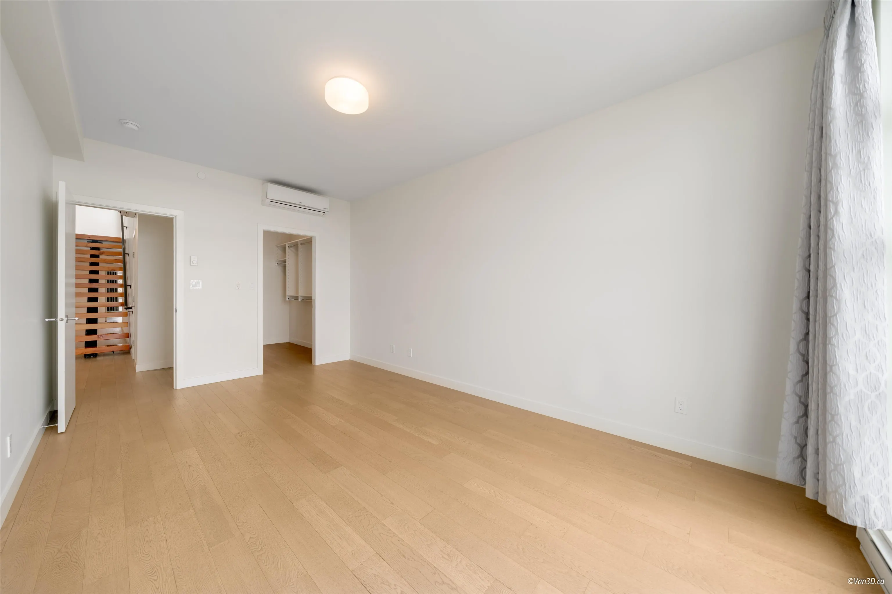 1150 Oxford Street #301
