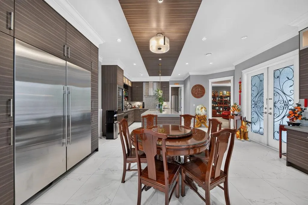 8828 Cooper Road