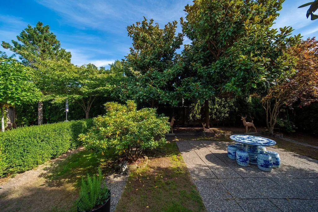8828 Cooper Road