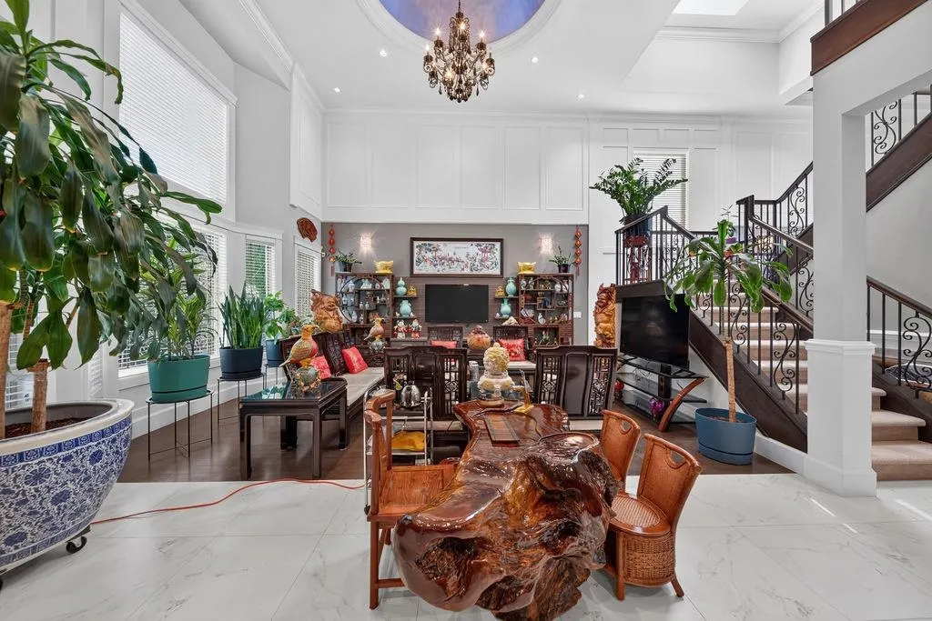 8828 Cooper Road