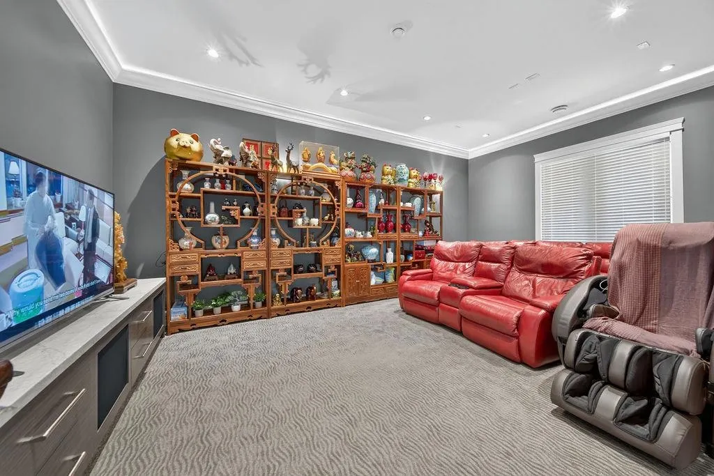 8828 Cooper Road