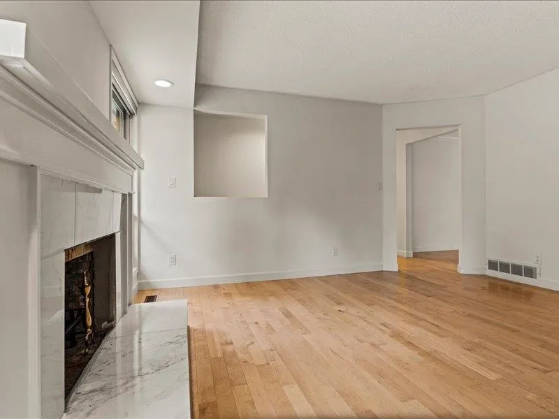 2470 Woodstock Drive