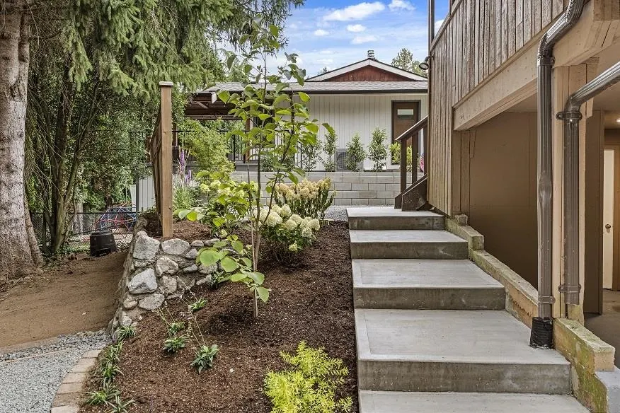2470 Woodstock Drive