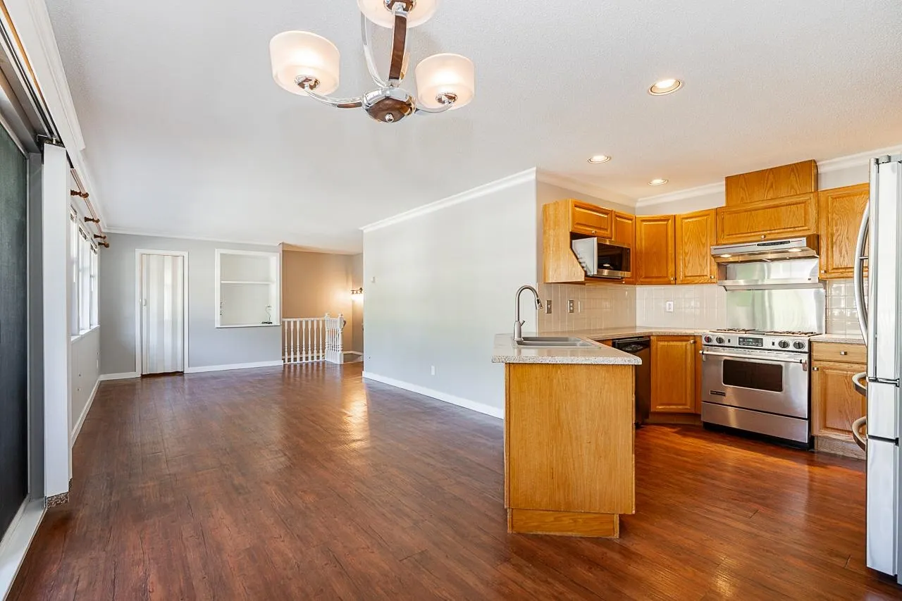 20391 96 Avenue #231