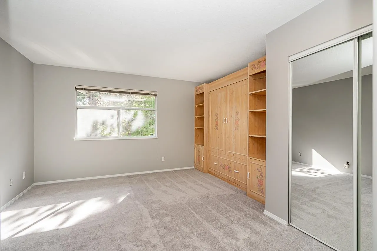 20391 96 Avenue #231