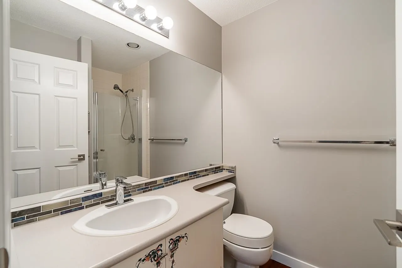 20391 96 Avenue #231