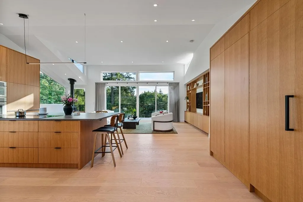 38243 Vista Crescent