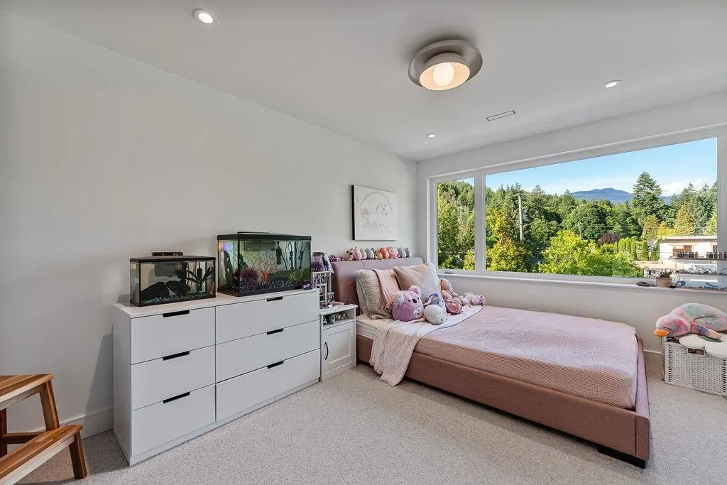 38243 Vista Crescent