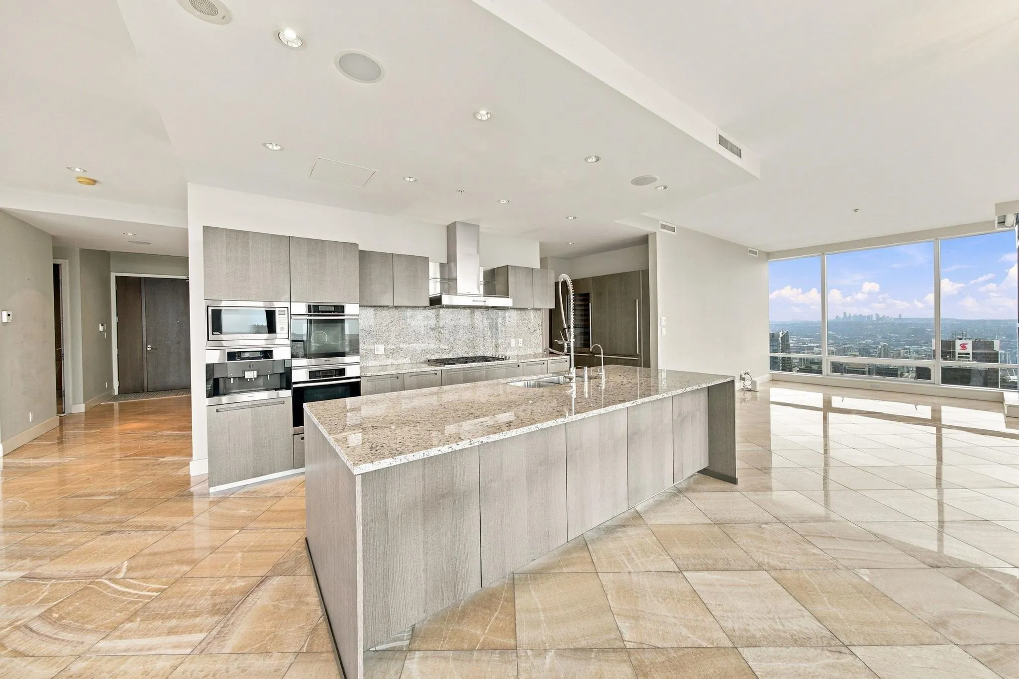 1128 W Georgia Street #5504