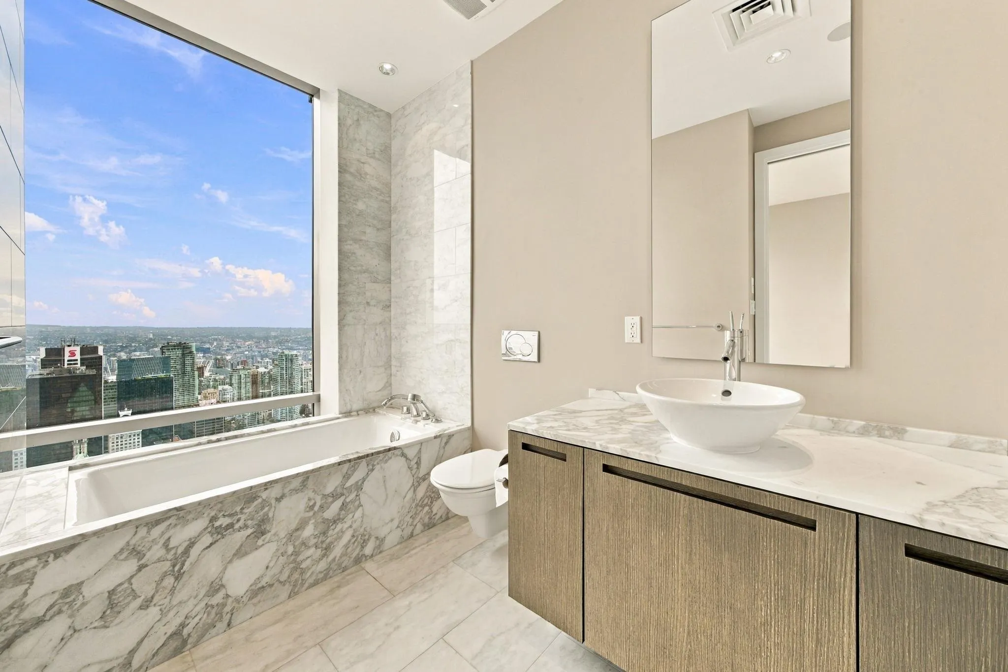 1128 W Georgia Street #5504