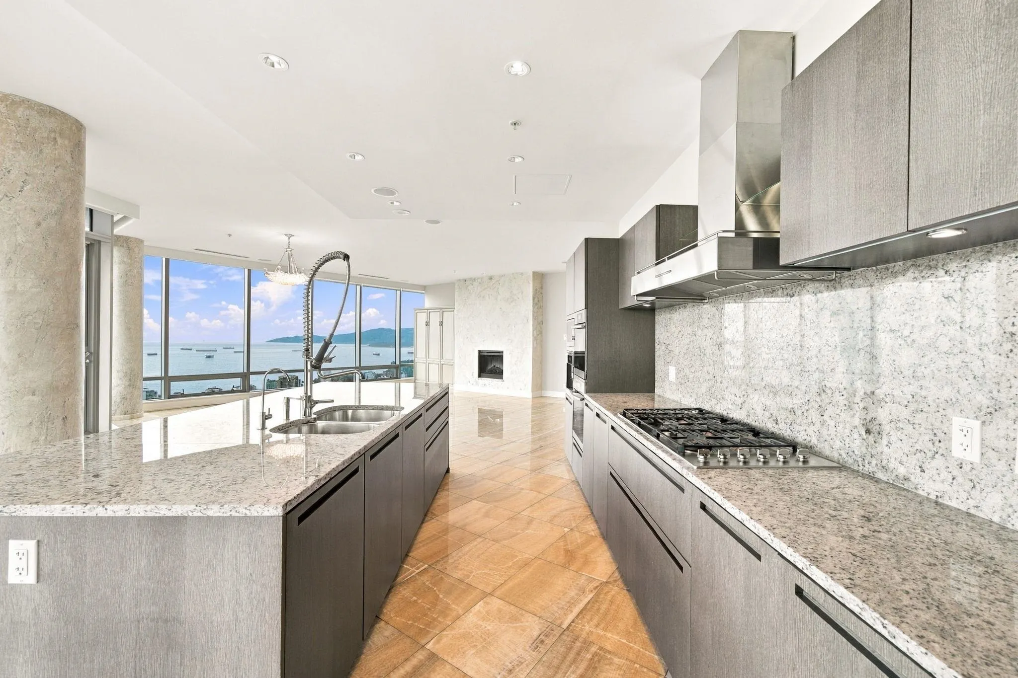 1128 W Georgia Street #5504