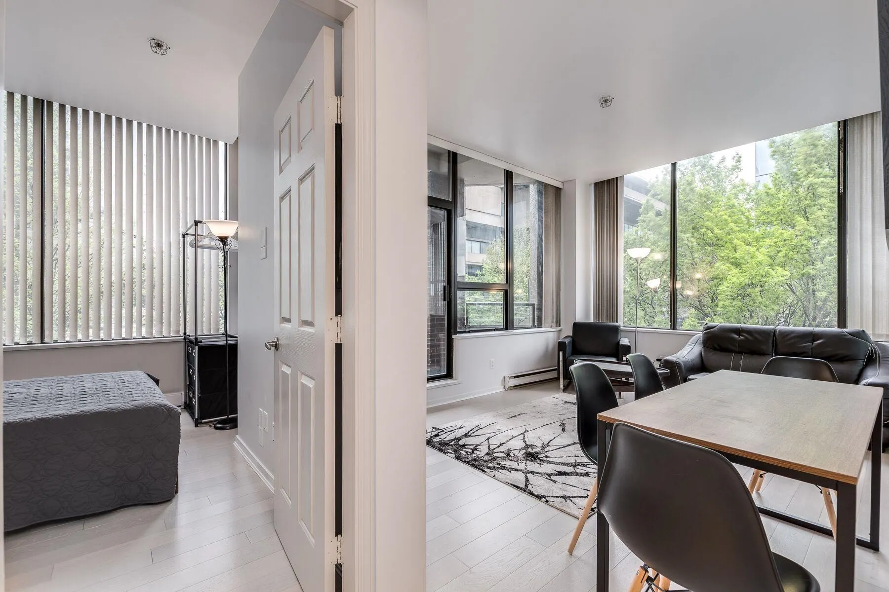 1010 Howe Street #201