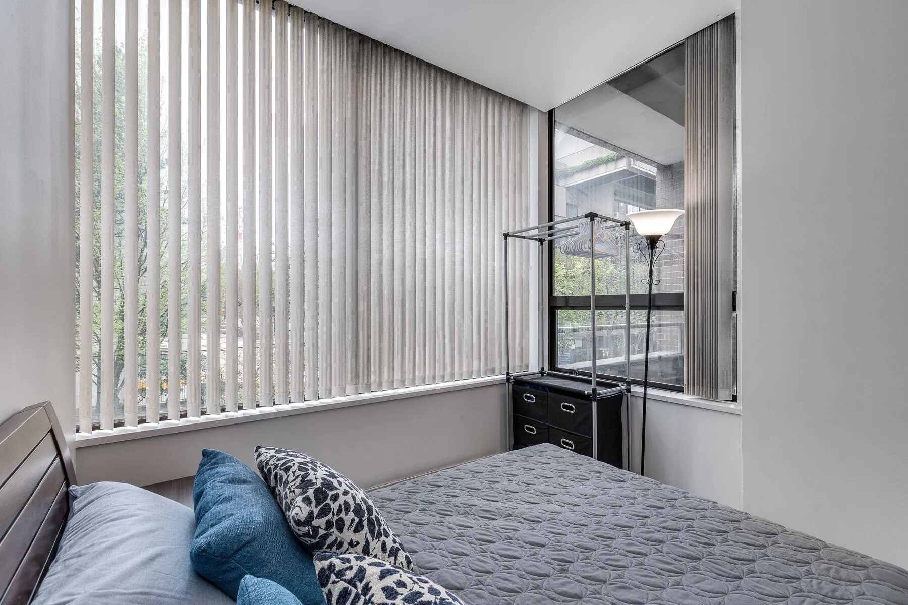 1010 Howe Street #201