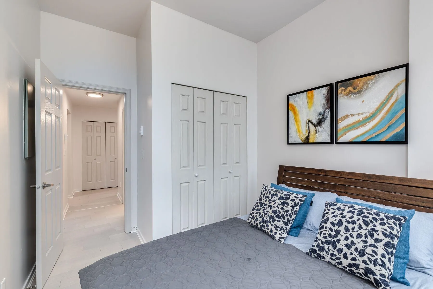 1010 Howe Street #201