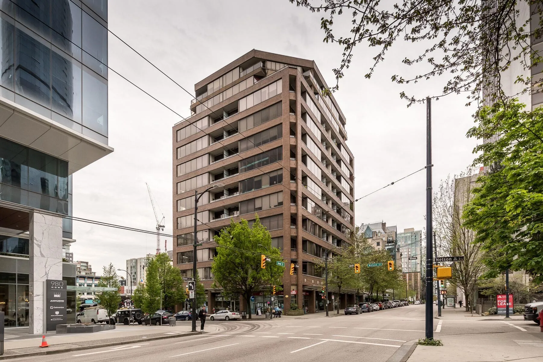 1010 Howe Street #201