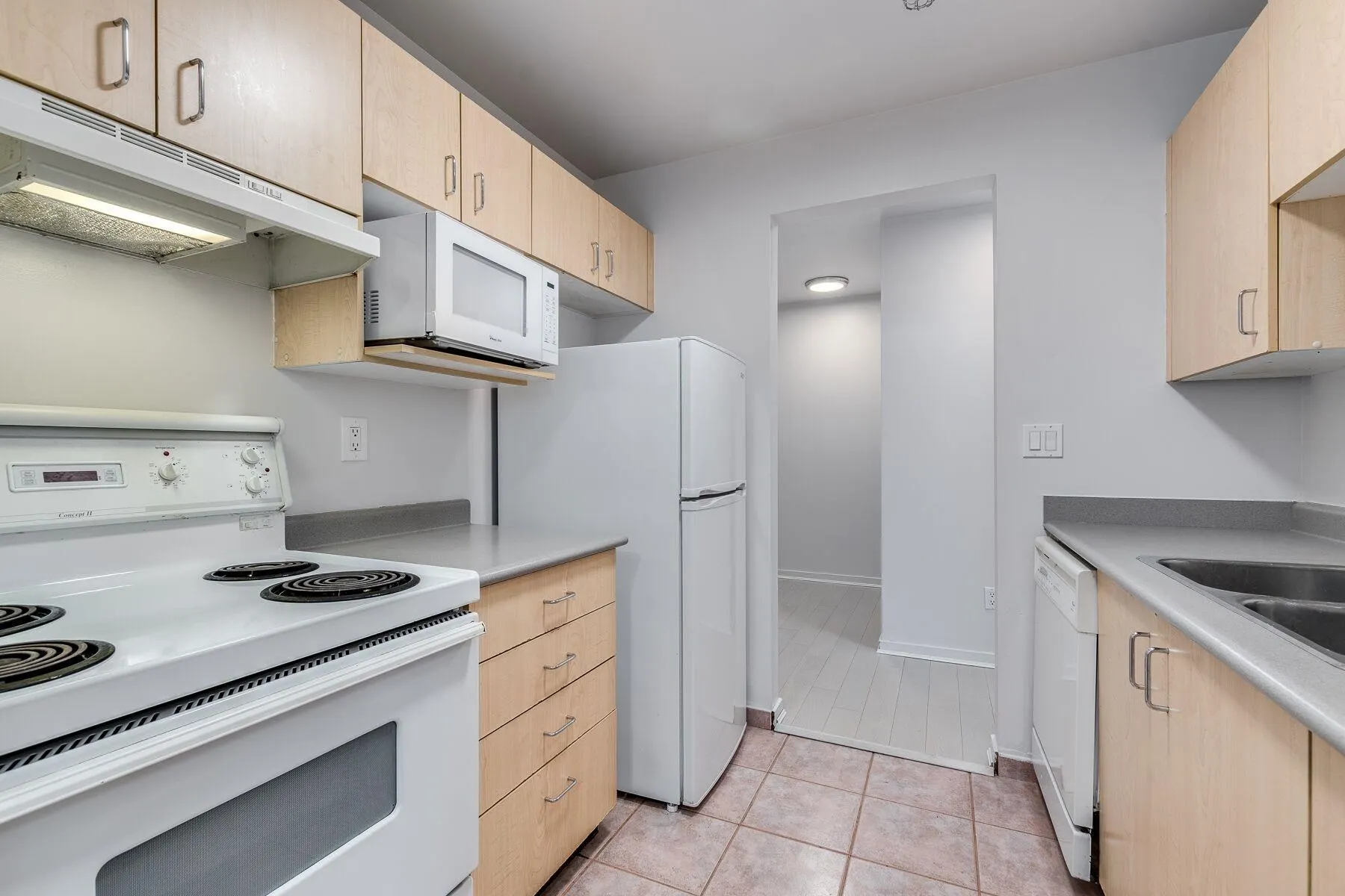 1010 Howe Street #201