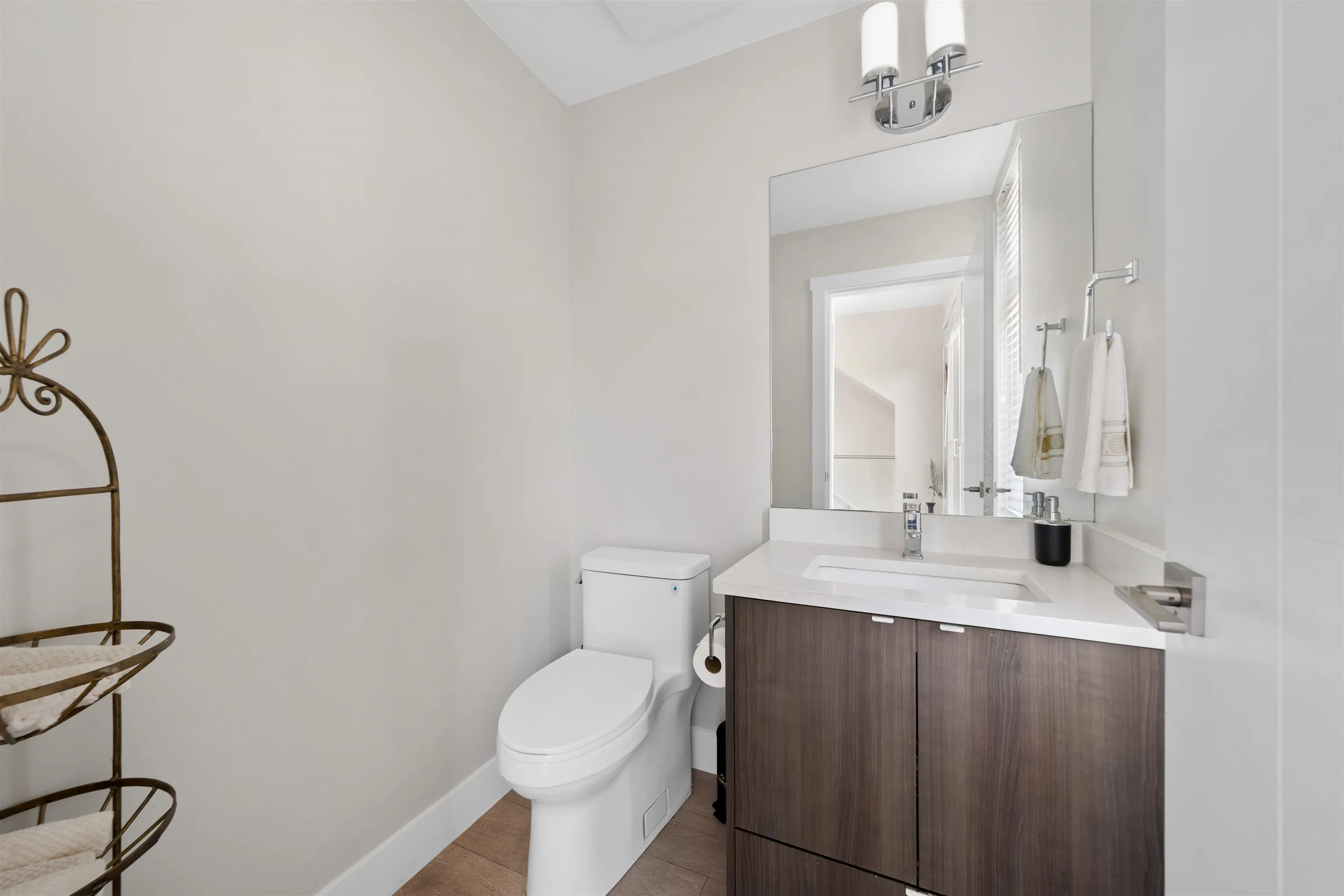 24086 104 Avenue #1