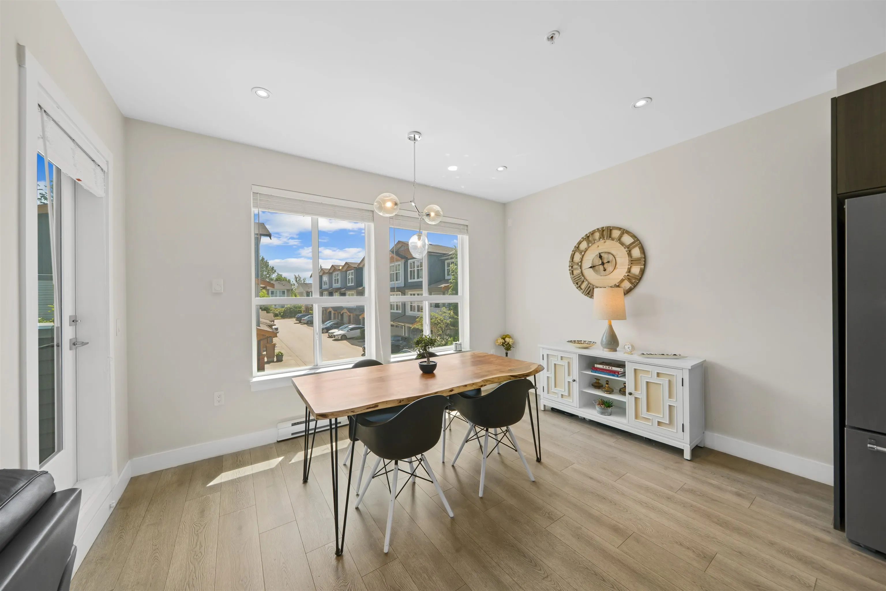 24086 104 Avenue #1